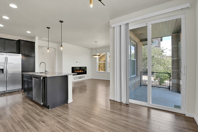 Building Photo - $3,150.00, 3 bed, 2 bath, located in Cente...