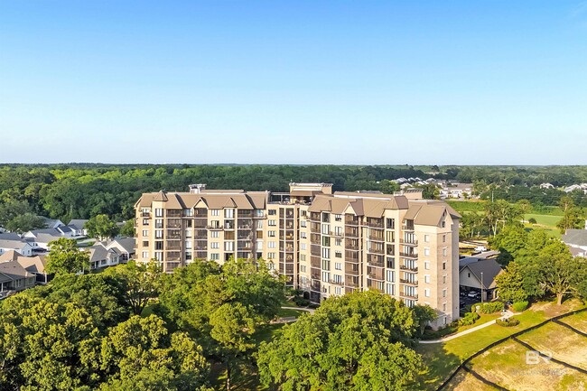 Building Photo - 18269 Colony Dr Dr