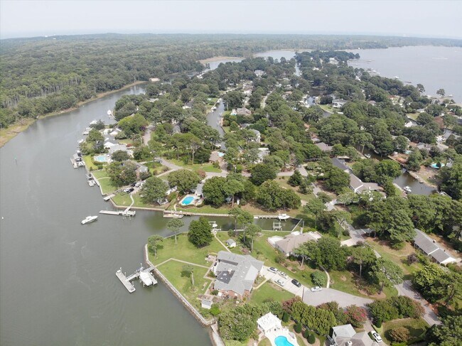 Building Photo - 2406 Jib Cir