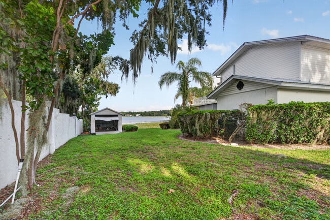Building Photo - 414 Somerset Dr