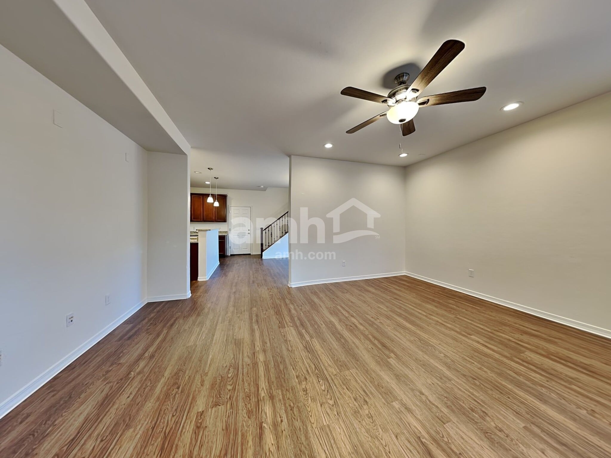 Building Photo - 739 W Paseo Celestial