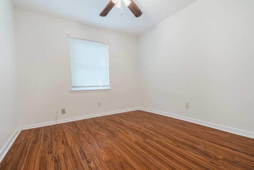 Building Photo - 13809 Janwood Ln