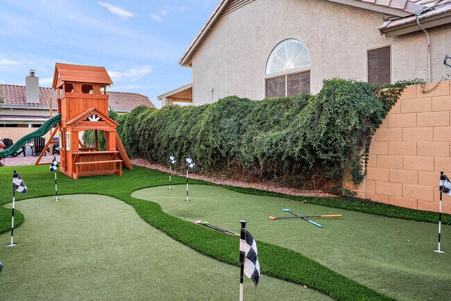 Building Photo - 7157 W Windrose Dr