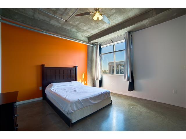 Building Photo - 1001 Belleview St