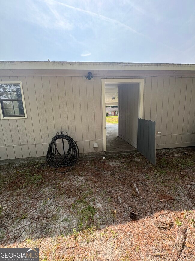 Building Photo - 853 Mission Trace Dr