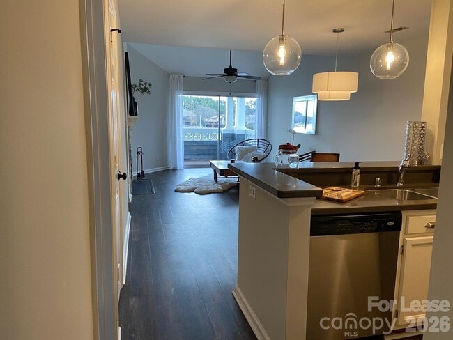 Building Photo - 18711 Vineyard Point Ln