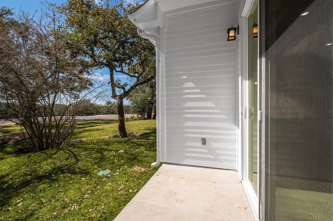 Building Photo - 255 Lourdes Ct