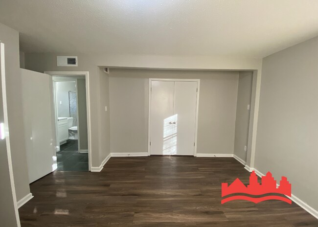 Building Photo - New and Improved Two-Story Home