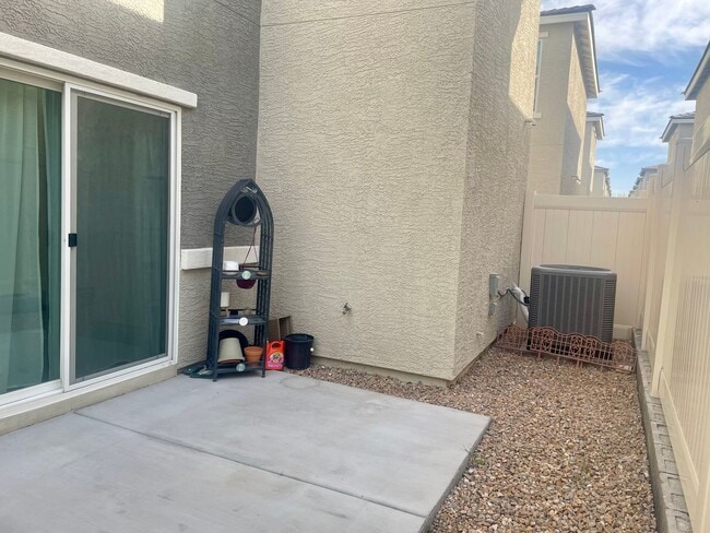 Building Photo - 12243 Radiant Sunrise Rd