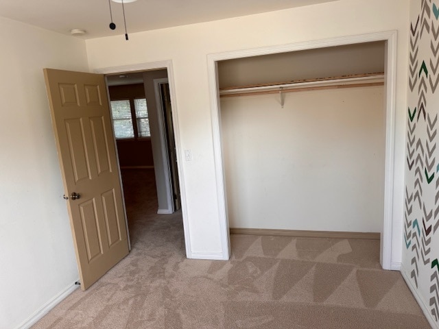 Building Photo - 415 Louis Ln