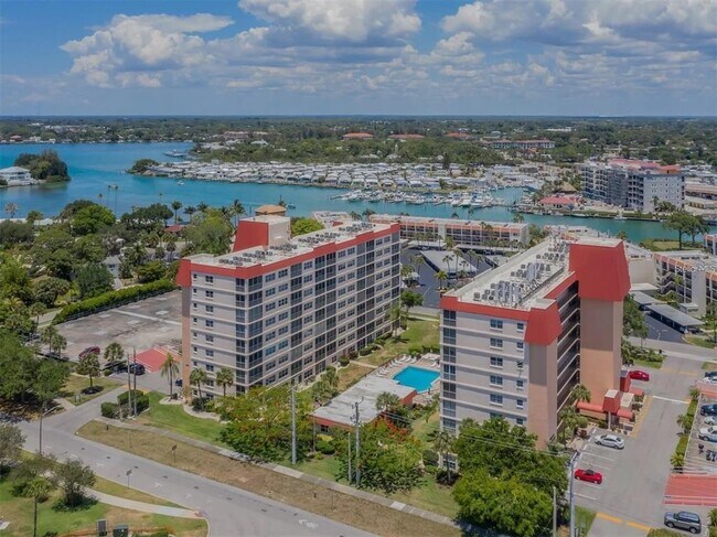 Primary Photo - 232 St Augustine Ave