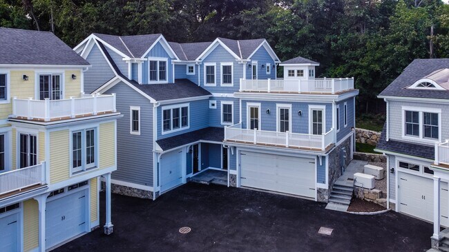 Primary Photo - 75 Strickland Rd