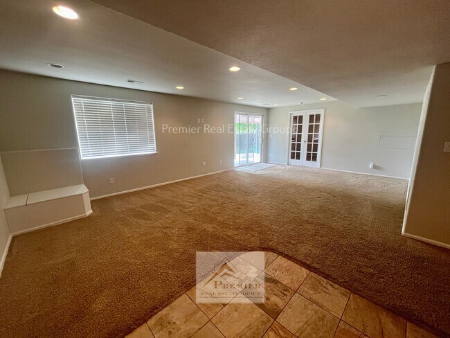 Building Photo - 7215 Edgebrook Dr
