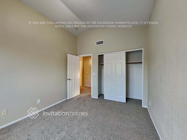 Building Photo - 3519 N 107th Dr