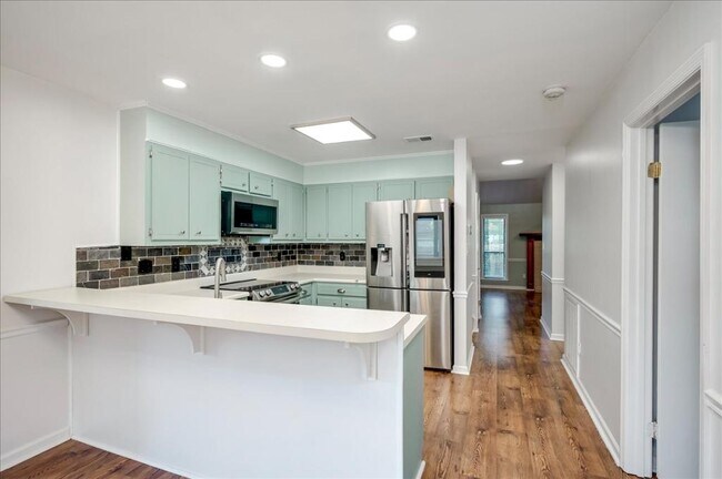 Building Photo - 3101 Bobcat Ct