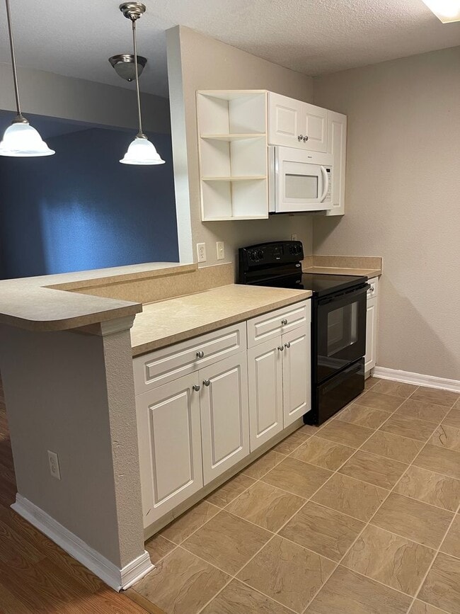 Building Photo - 2 bedroom 2 bathroom condo in Altamonte Sp...
