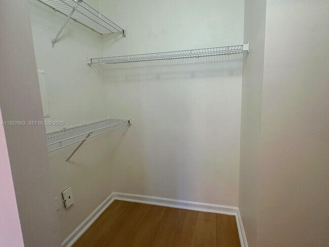 Building Photo - 1919 Van Buren St