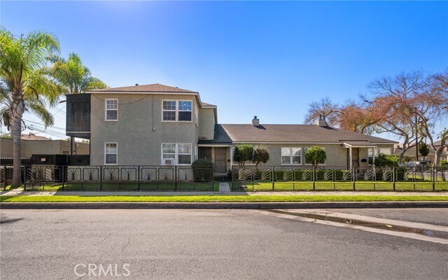 Building Photo - 15702 Halldale Ave