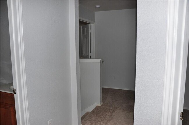 Building Photo - 1118 Pine Portage Loop