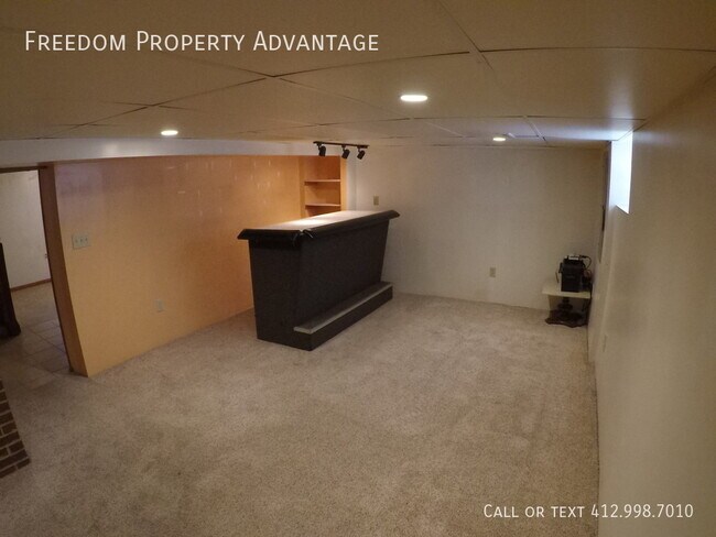 Building Photo - 511 Franklin Ave