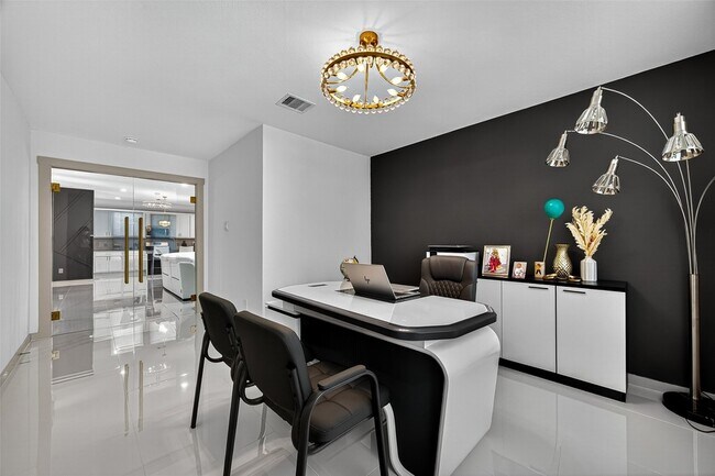 Building Photo - 31410 Hexan Hts Ln