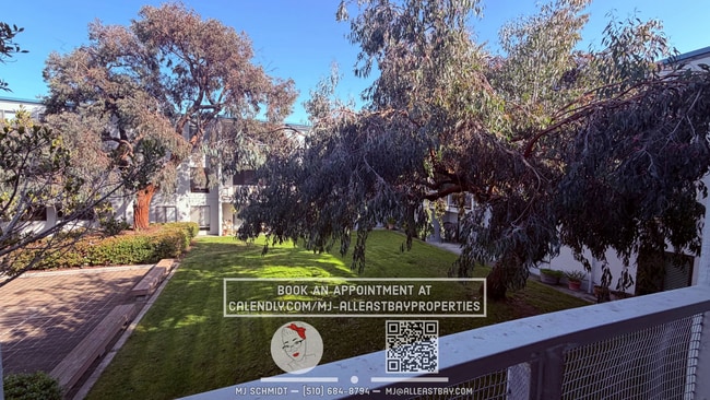 Building Photo - Bright studio with tons of amenities at resort-like Watergate in Emeryville!