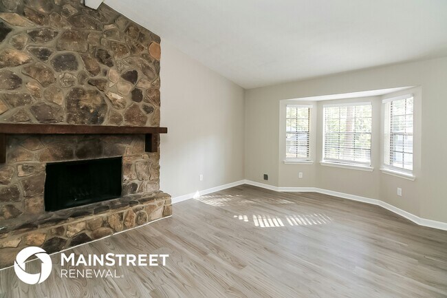 Building Photo - 6989 Cedar Dr