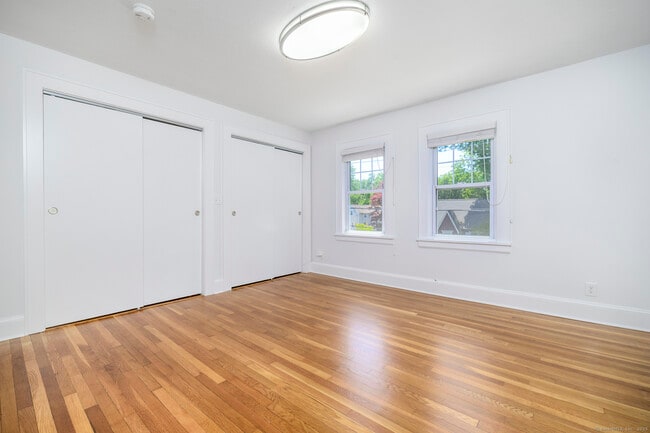 Building Photo - 20 Scofield Pl