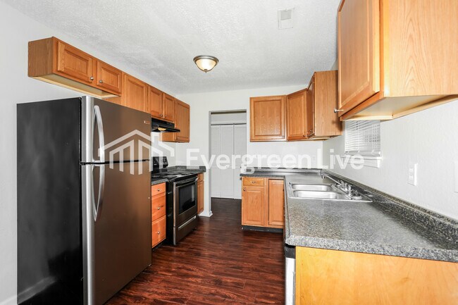 Building Photo - 11359 Shady Hollow Ln