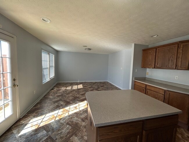 Building Photo - 1608 Michael Dr