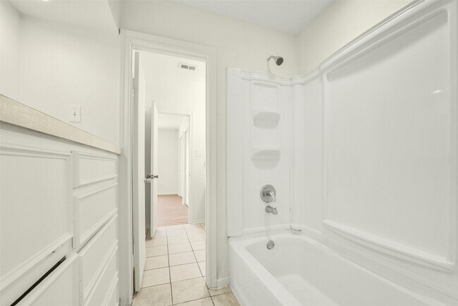 Building Photo - 2019 Place Rebecca Ln