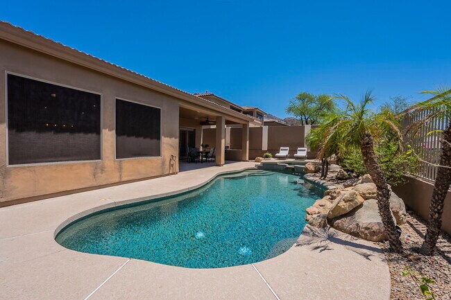 Building Photo - 10835 E Acacia Dr
