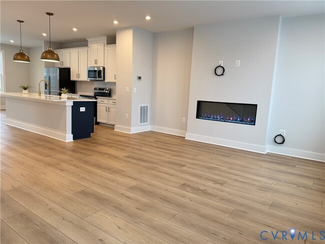 Building Photo - 9450 Belladdie Way