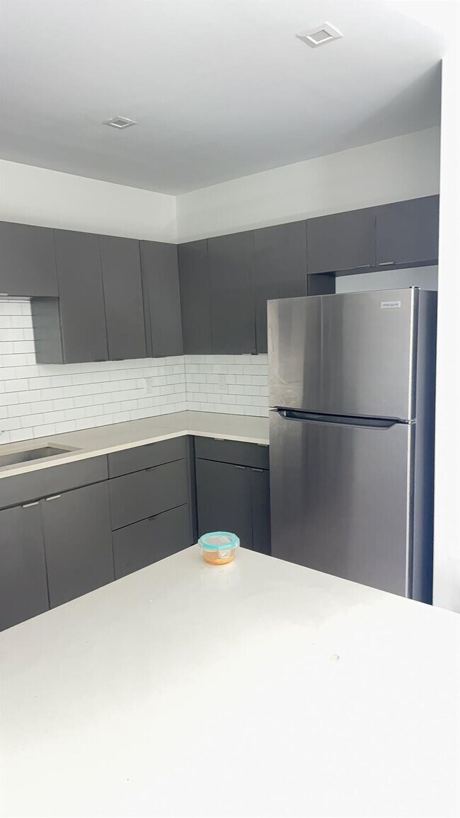 Building Photo - 3050 NW 68th St