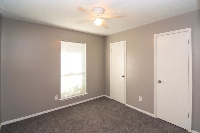 Building Photo - 12110 Swan Creek Dr