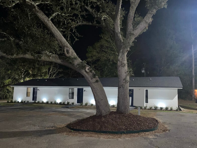 Building Photo - 10163 Guidy Ln