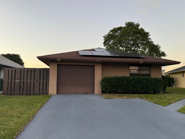 Building Photo - 1389 Pines Ln