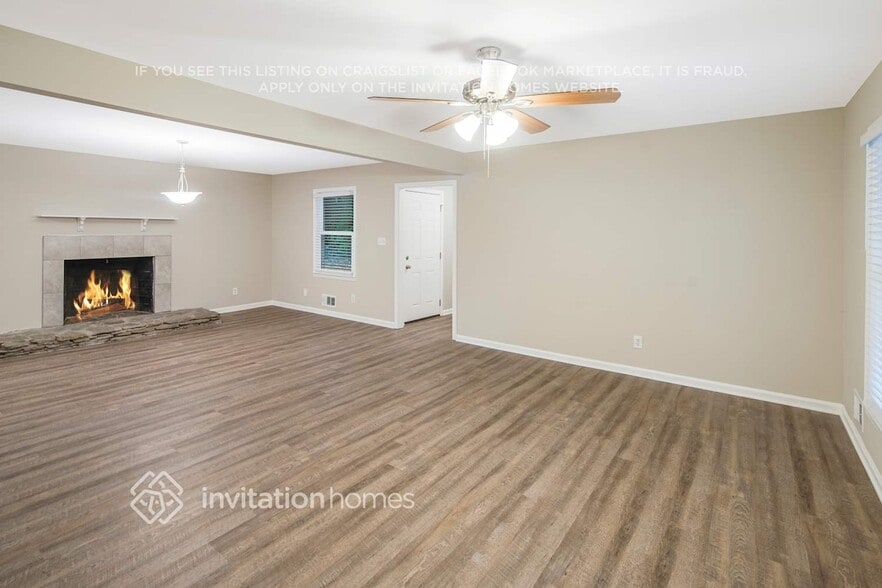 Building Photo - 3916 Amsbury Dr