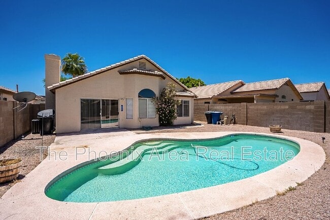 Building Photo - 1070 W Chilton Dr