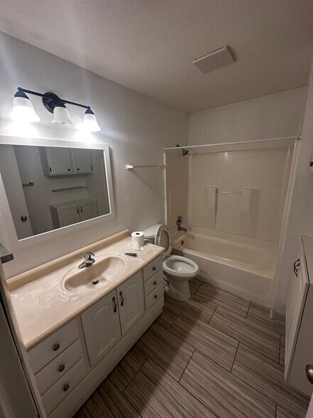 Building Photo - 85 Pepperdine dr