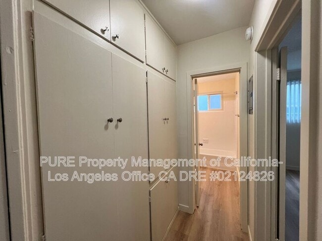 Building Photo - 4427 Murietta Ave