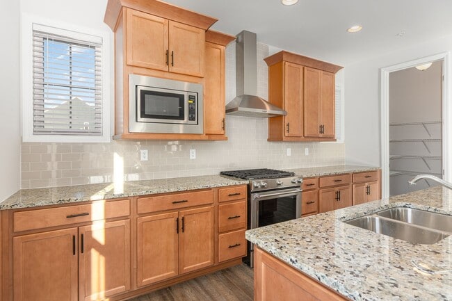 Building Photo - 3246 Parade St