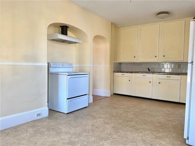 Building Photo - 90 Spring St