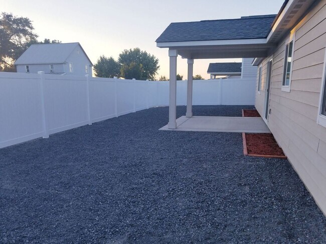 Building Photo - Newer Construction Home For Rent!