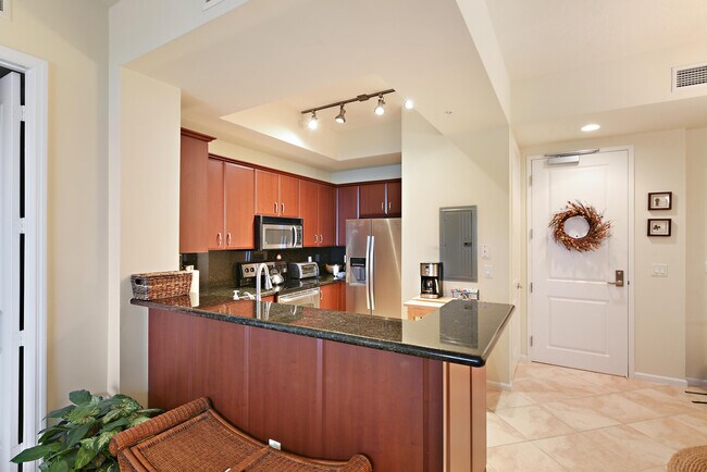 Building Photo - 403 S Sapodilla Ave