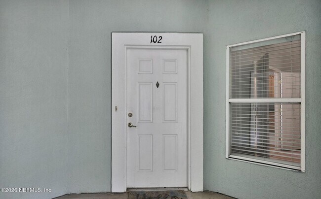 Building Photo - 7047 Deer Lodge Cir