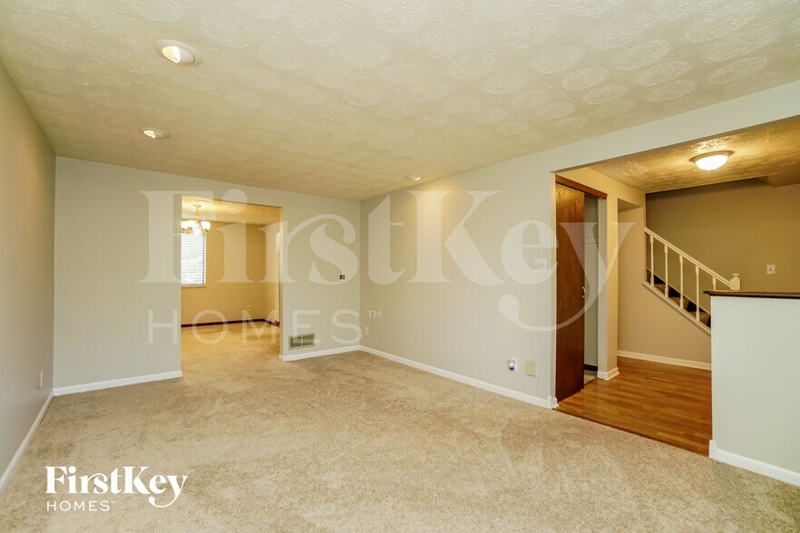 Building Photo - 6320 Middleboro Ct