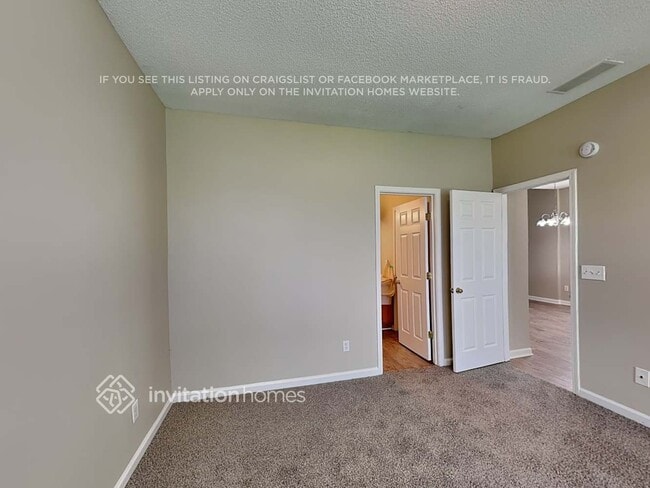 Building Photo - 1609 Heyford Cir NW