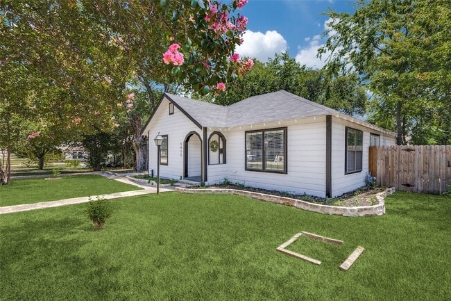 Building Photo - 5415 Dartmouth Ave