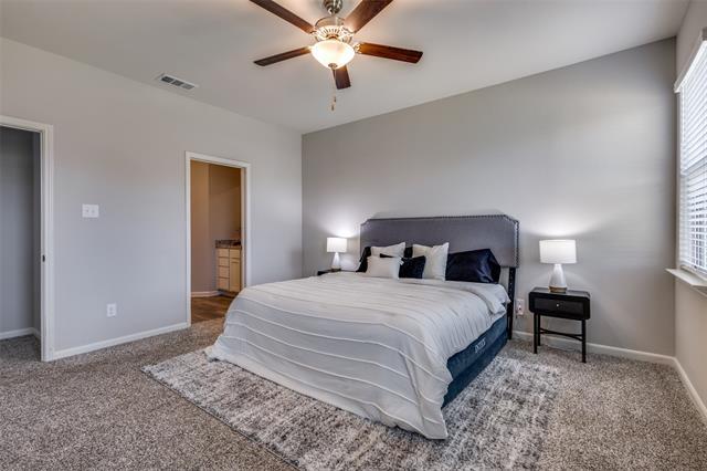 Building Photo - 304 Aceves Ct